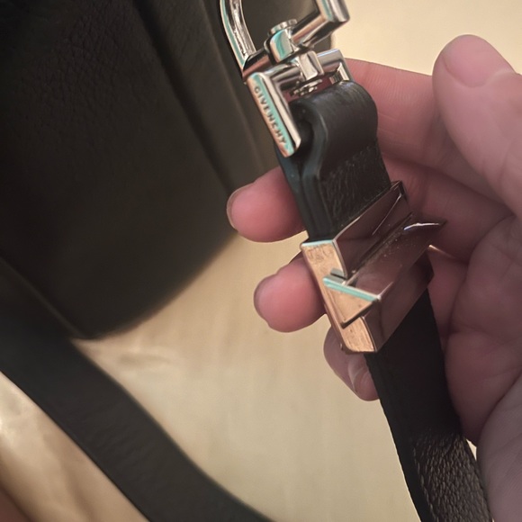 GIVENCHY ANTIGONA Medium Black Pebble stone bag in EXCELLENT condition! - Picture 6 of 14